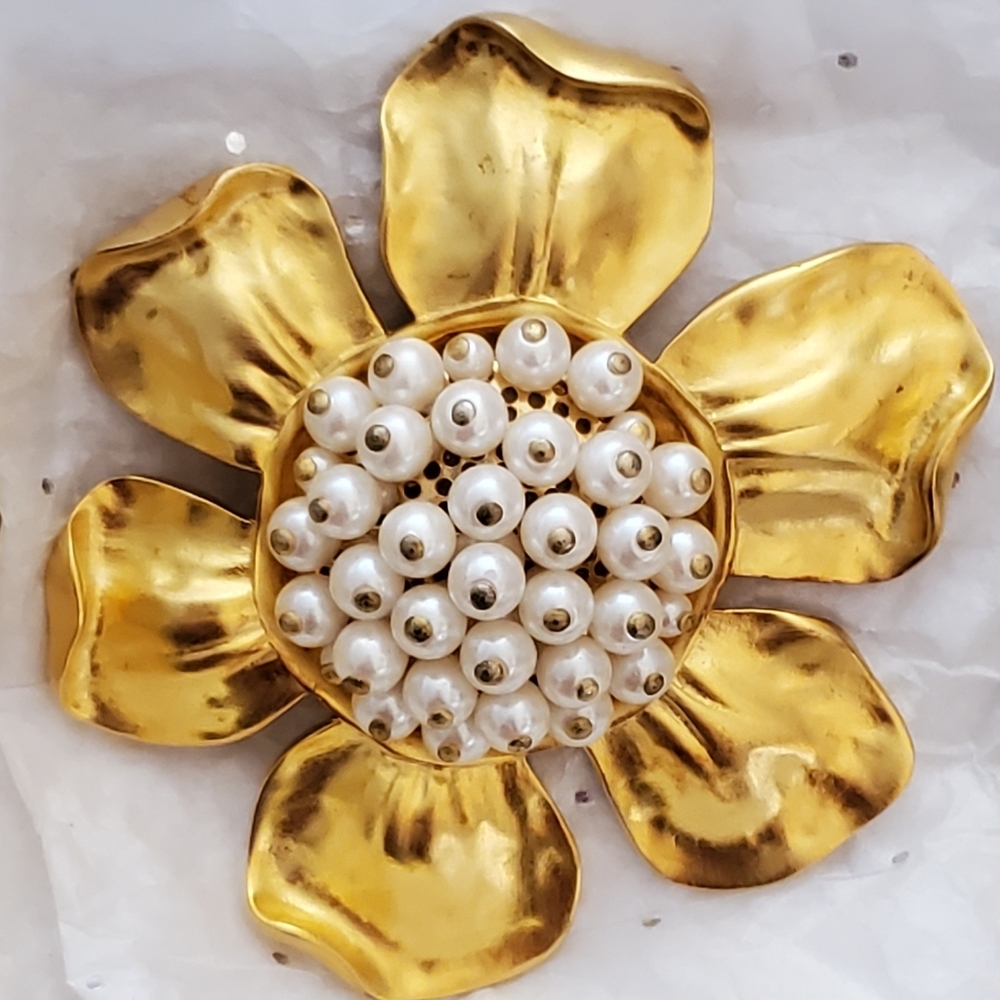 RARE GIVENCHY Vintage Brushed Gold Flower Brooch with Seed Pearl Cluster Center